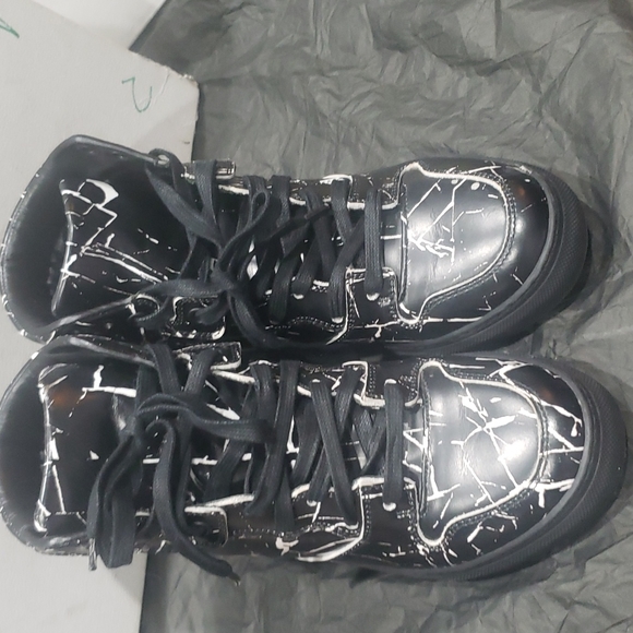 FINAL SALE Balenciaga Sz 35 high-tops - Picture 2 of 10
